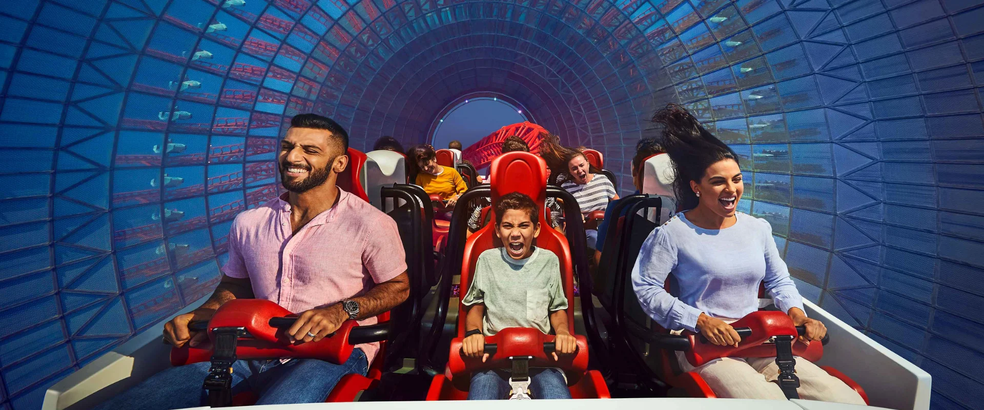 ferrari-world-banner-01